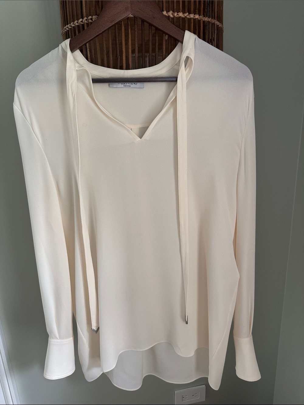 Valentino Cream Tie-Neck Long-Sleeve Blouse
